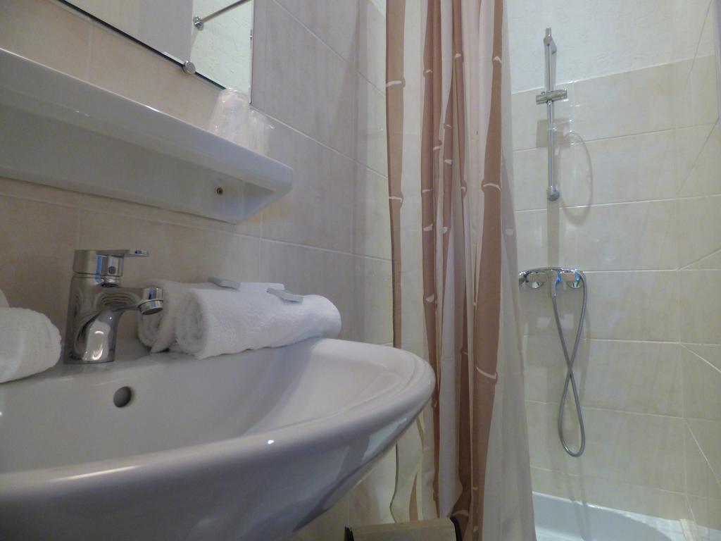 Hotel Saint Jean 2*